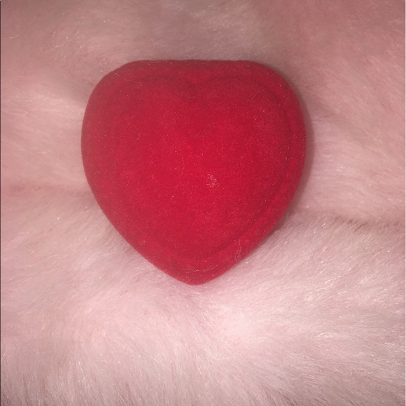 Stud pearls ( freshwater) SOLD OUT!! - Picture 5 of 5